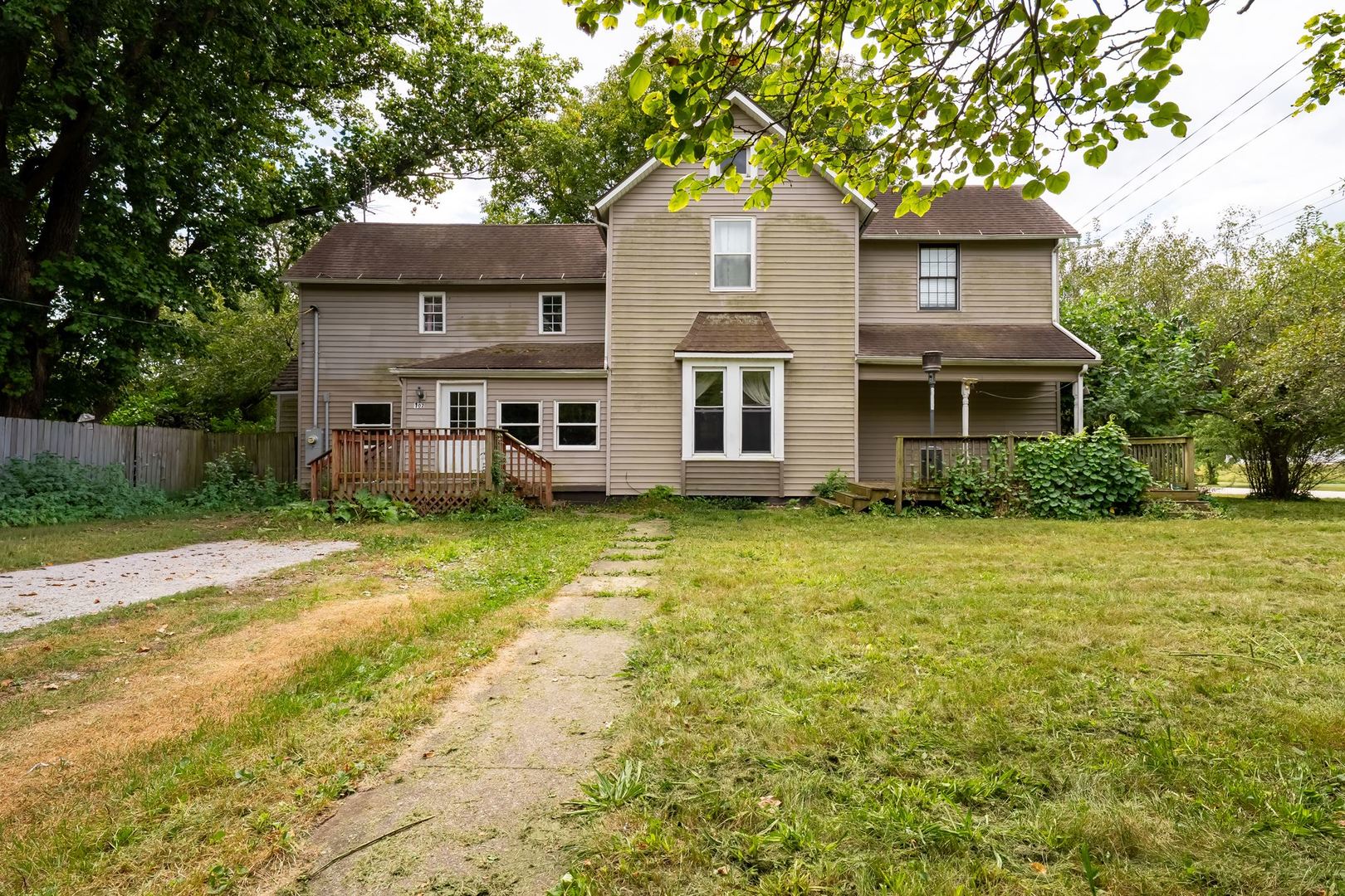 102 E NORTH Street