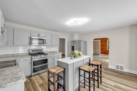 Tiny photo for 3016 Eshcol Avenue, Zion, IL 60099 (MLS # 12480293)