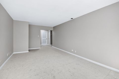 Tiny photo for 6441 W Pershing Road #305, Stickney, IL 60402 (MLS # 12561362)