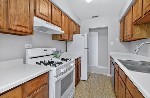 Tiny photo for 6441 W Pershing Road #305, Stickney, IL 60402 (MLS # 12561362)