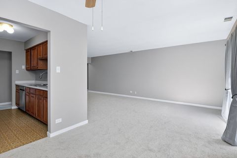 Tiny photo for 6441 W Pershing Road #305, Stickney, IL 60402 (MLS # 12561362)