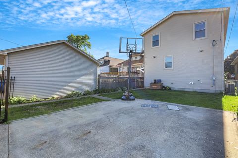 Tiny photo for 1511 N Monitor Avenue, Chicago, IL 60651 (MLS # 12433825)