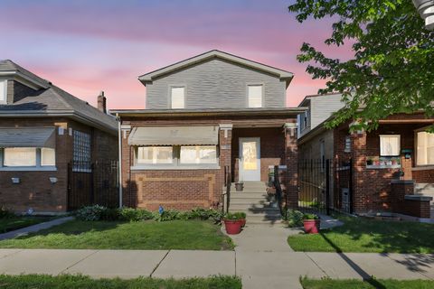 Tiny photo for 1511 N Monitor Avenue, Chicago, IL 60651 (MLS # 12433825)