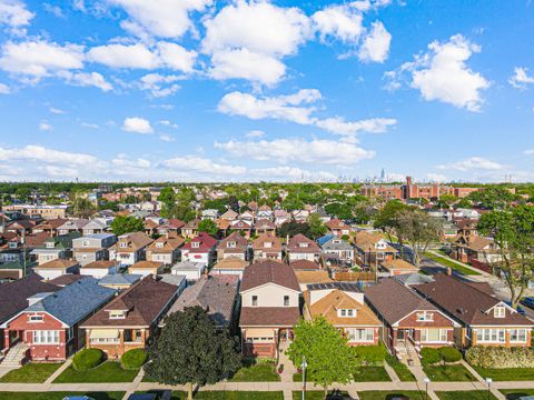 Tiny photo for 1511 N Monitor Avenue, Chicago, IL 60651 (MLS # 12433825)