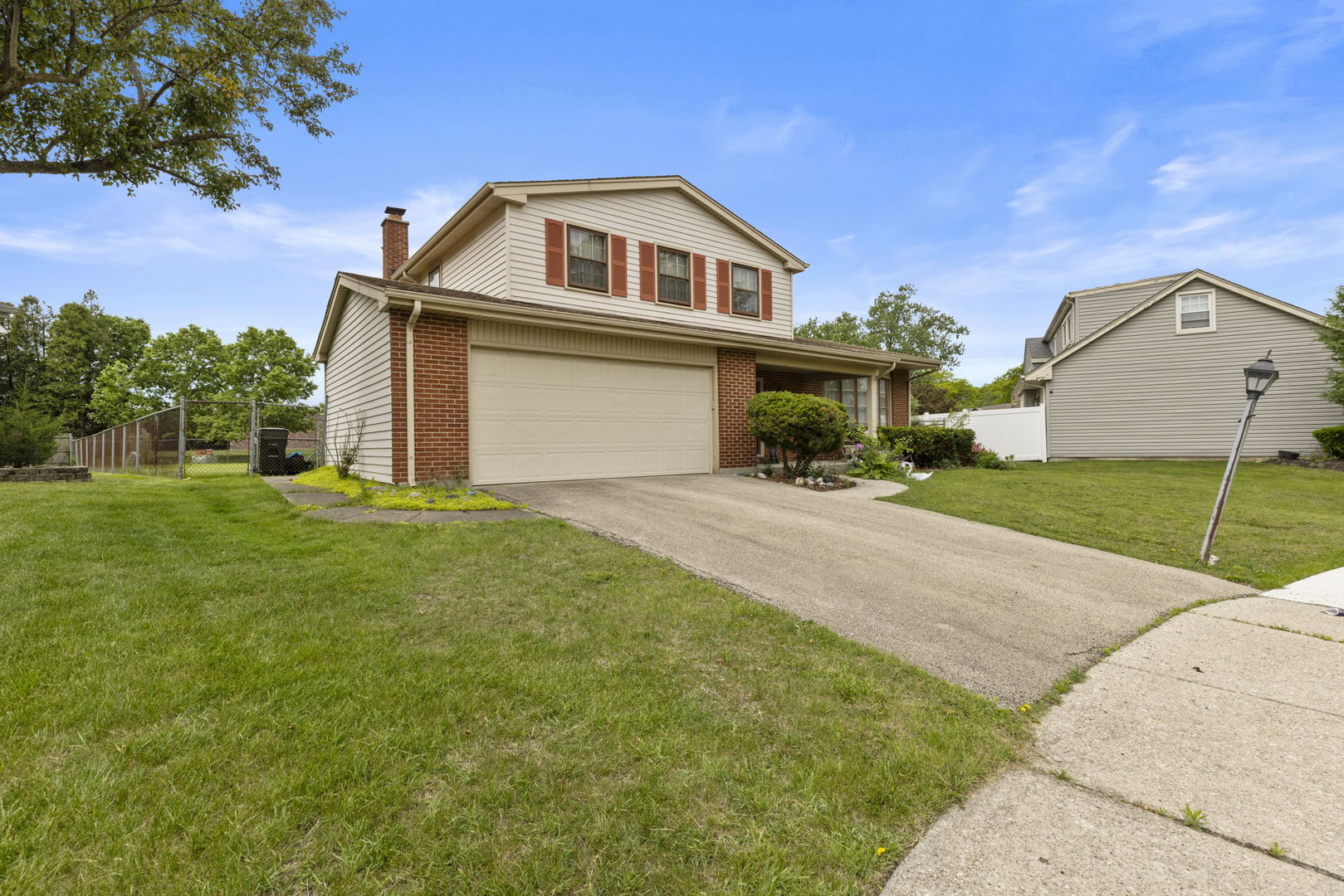 762 Oakwood Drive