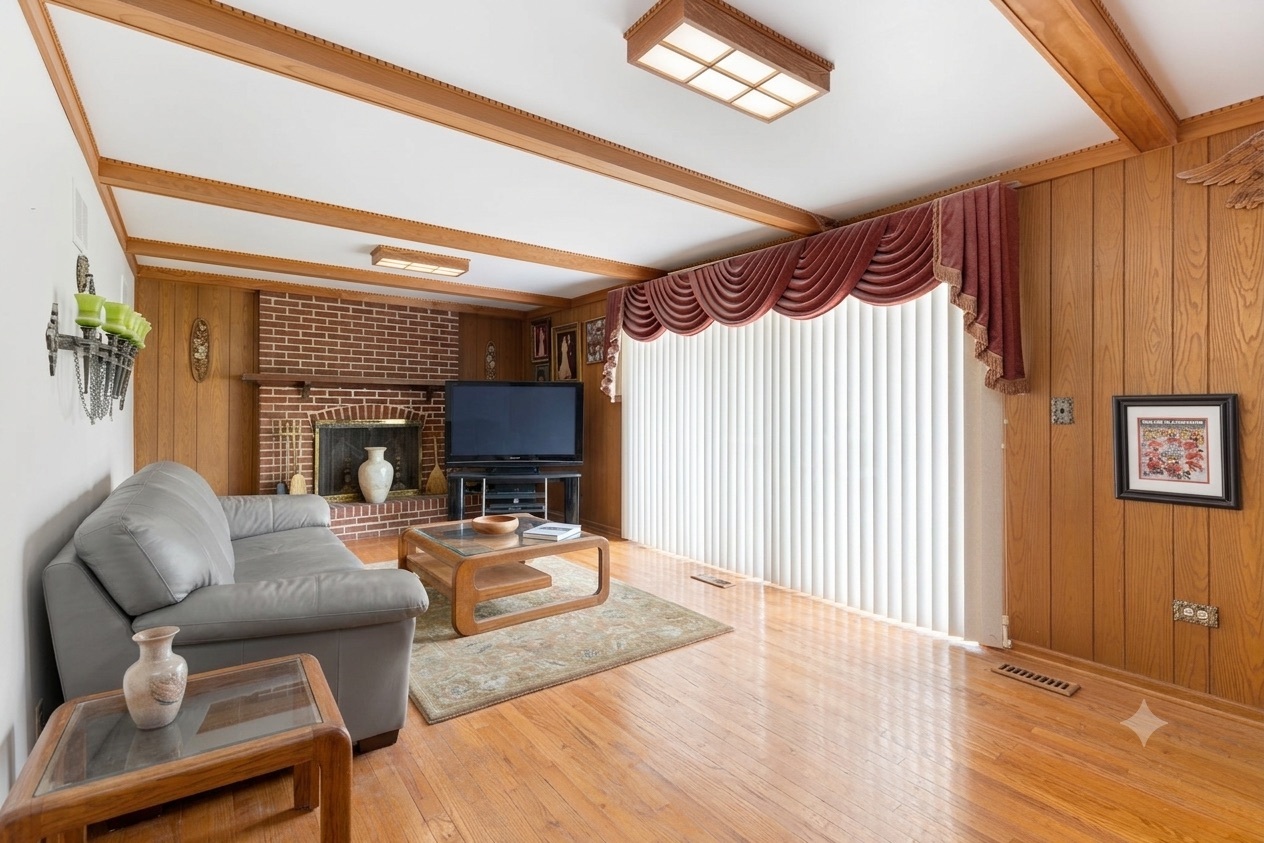 762 Oakwood Drive
