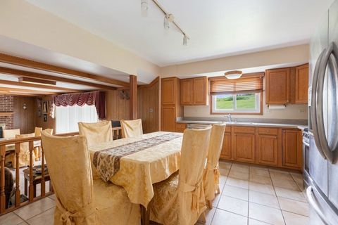 Tiny photo for 762 Oakwood Drive, Westmont, IL 60559 (MLS # 12686752)