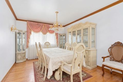 Tiny photo for 762 Oakwood Drive, Westmont, IL 60559 (MLS # 12686752)