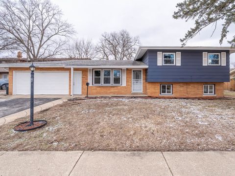Photo of 18331 Hickory Street, Lansing, IL 60438 (MLS # 12534296)