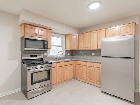 Tiny photo for 18331 Hickory Street, Lansing, IL 60438 (MLS # 12534296)
