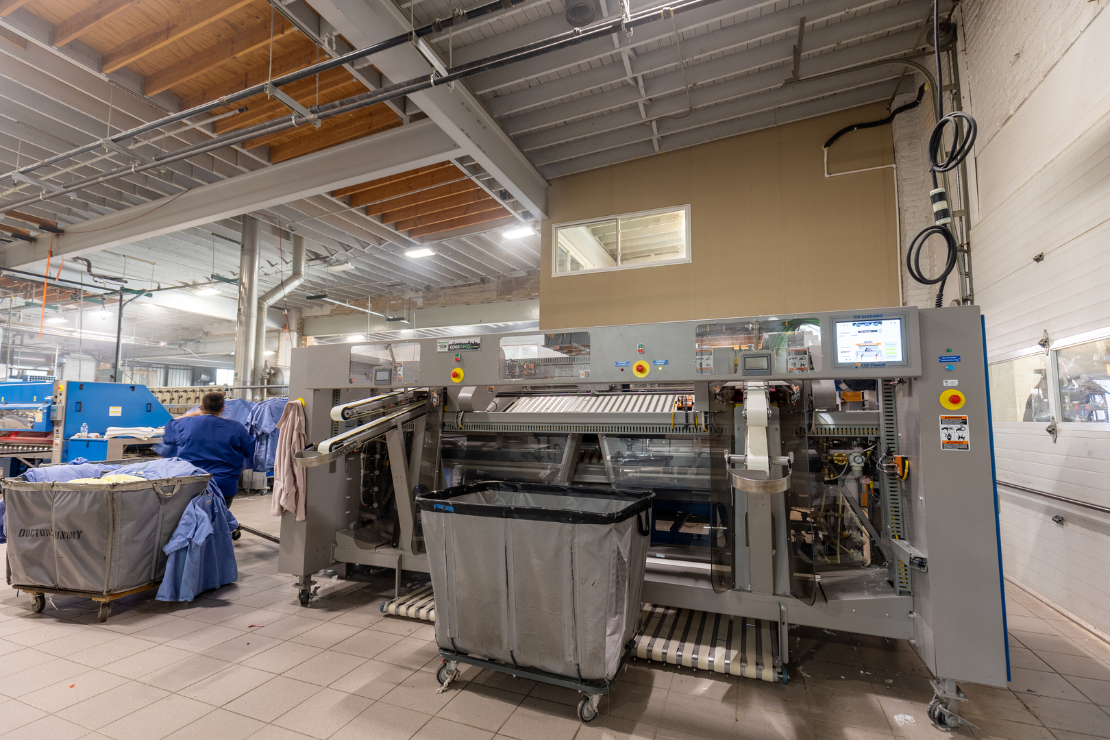 4821 W Cortland Street