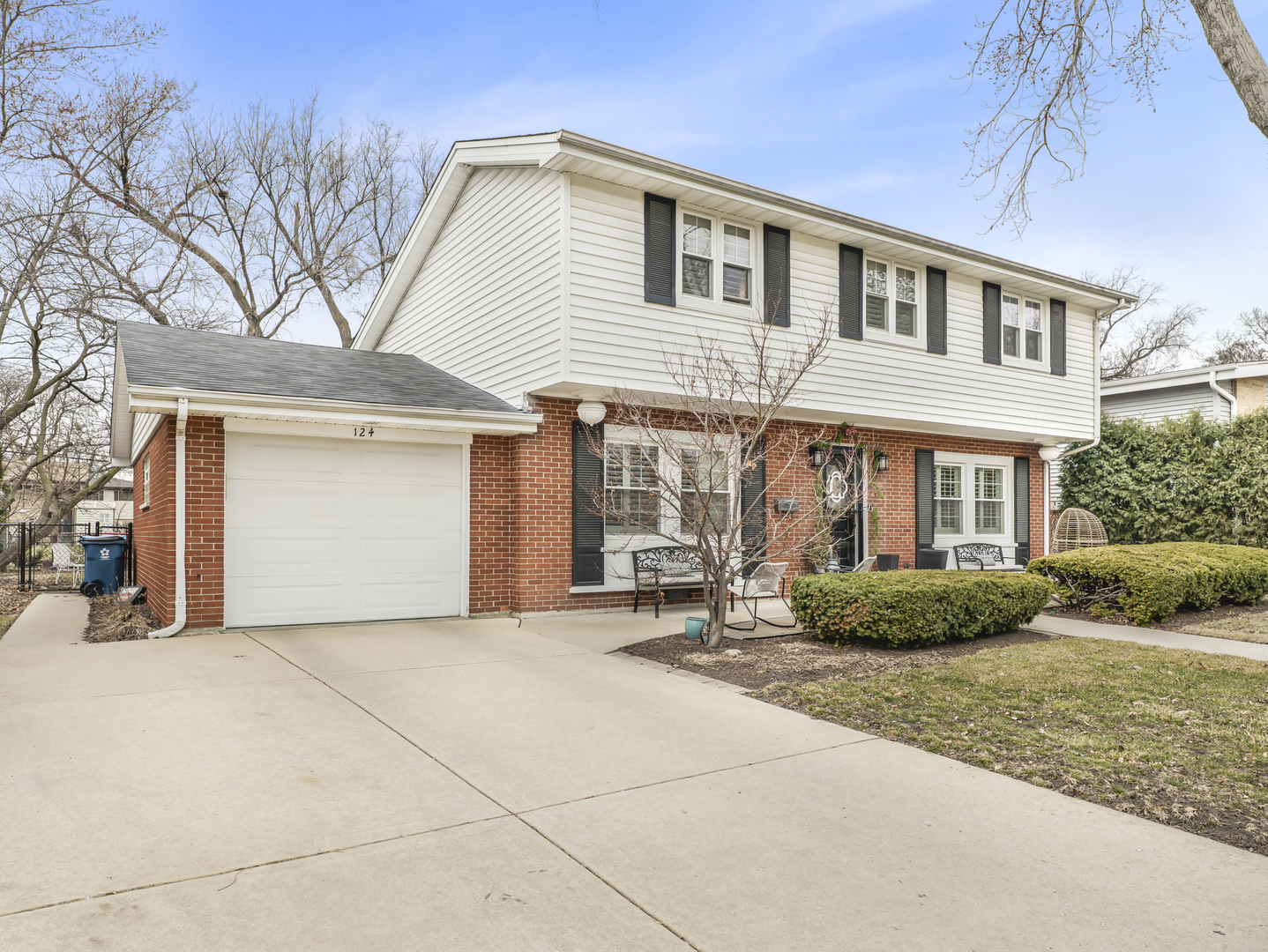 124 S Fairlane Avenue