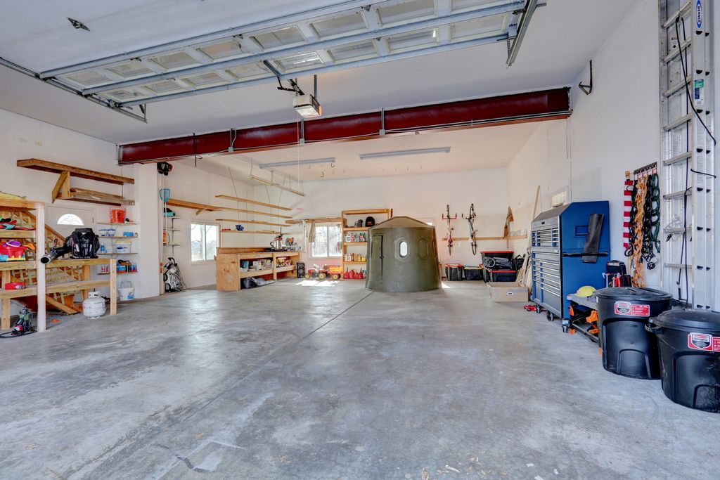 listing image 75