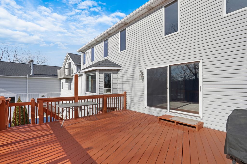 listing image 93