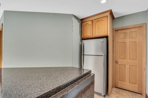 listing image 70