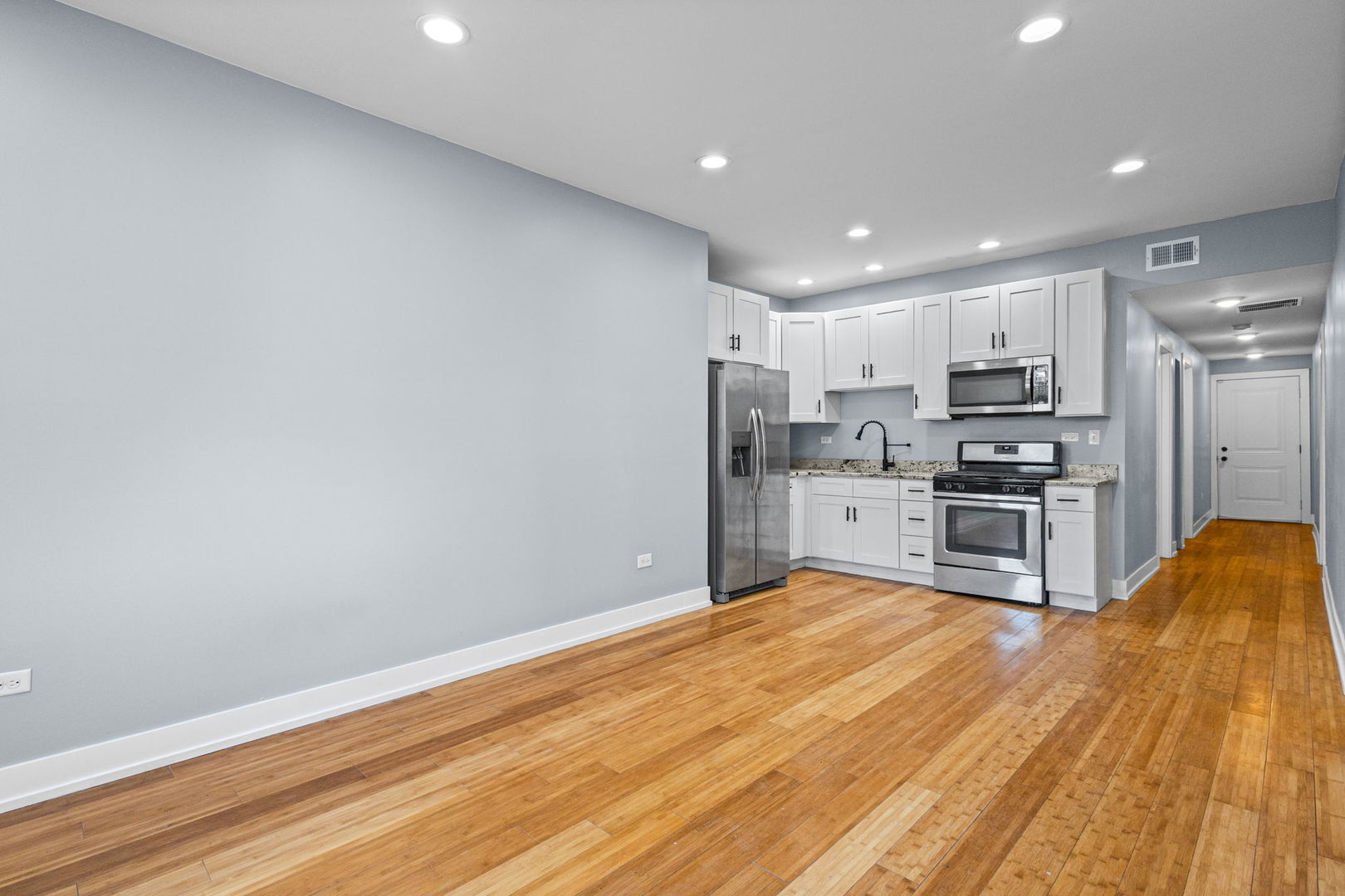 2833 W Polk Street
