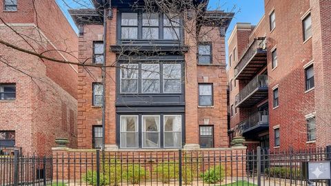 921 W Agatite Avenue 3 Chicago IL 60640