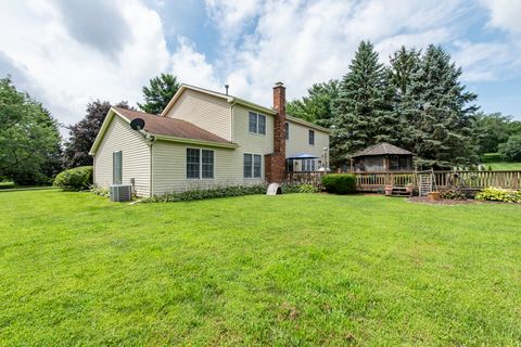 Tiny photo for 2102 W Hunters Lane, Spring Grove, IL 60081 (MLS # 12419917)