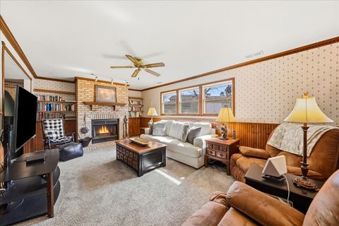 Tiny photo for 916 W JOLIET Highway, New Lenox, IL 60451 (MLS # 12582456)