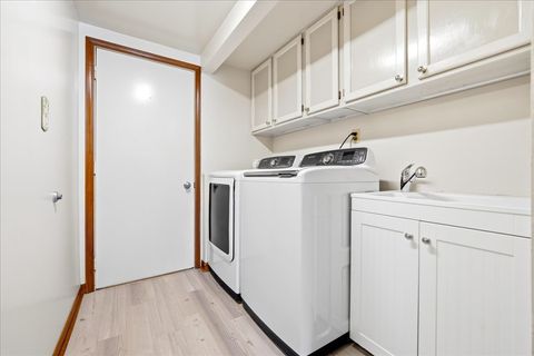 Tiny photo for 916 W JOLIET Highway, New Lenox, IL 60451 (MLS # 12582456)