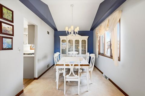 Tiny photo for 916 W JOLIET Highway, New Lenox, IL 60451 (MLS # 12582456)