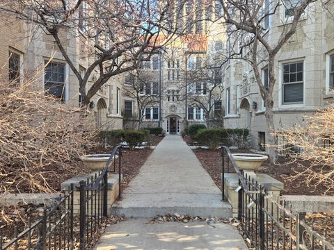 Photo of Chicago, IL 60657 (MLS # 12637622)