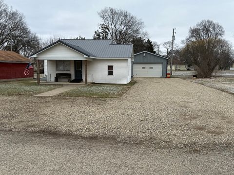 Photo of 411 Jefferson Street, Henry, IL 61537 (MLS # 12544892)