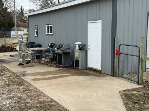 Tiny photo for 411 Jefferson Street, Henry, IL 61537 (MLS # 12544892)