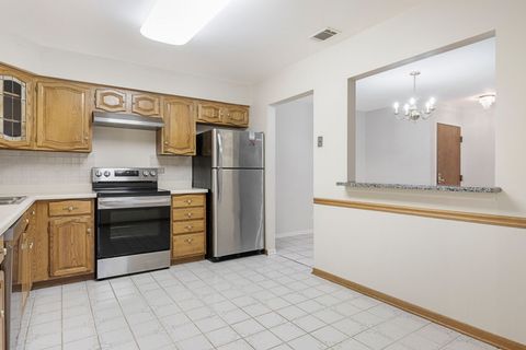 Tiny photo for 801 79th Street #103, Darien, IL 60561 (MLS # 12513314)