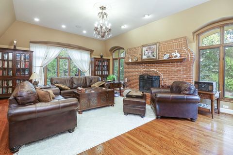 Tiny photo for 39 Mockingbird Lane, Oak Brook, IL 60523 (MLS # 12521717)