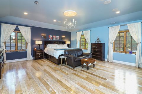 Tiny photo for 39 Mockingbird Lane, Oak Brook, IL 60523 (MLS # 12521717)