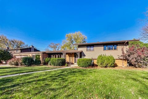 A home in Park Ridge