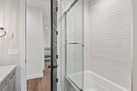 Tiny photo for 4716 Paddington Circle, Bettendorf, IA 52722 (MLS # 12614905)