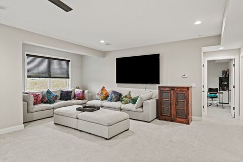 Tiny photo for 4716 Paddington Circle, Bettendorf, IA 52722 (MLS # 12614905)