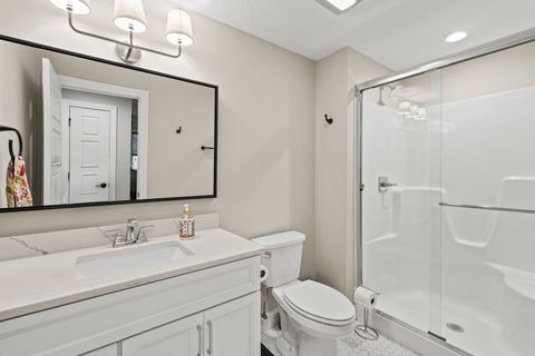 Tiny photo for 4716 Paddington Circle, Bettendorf, IA 52722 (MLS # 12614905)