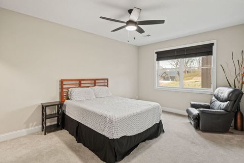 Tiny photo for 4716 Paddington Circle, Bettendorf, IA 52722 (MLS # 12614905)