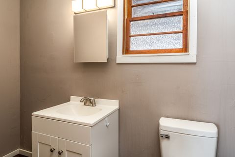 Tiny photo for 1105 W Walkup Avenue, Carbondale, IL 62901 (MLS # 12607936)