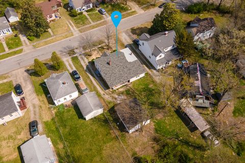 Tiny photo for 1105 W Walkup Avenue, Carbondale, IL 62901 (MLS # 12607936)