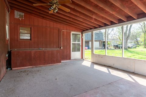 Tiny photo for 1105 W Walkup Avenue, Carbondale, IL 62901 (MLS # 12607936)
