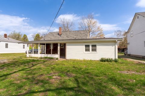 Tiny photo for 1105 W Walkup Avenue, Carbondale, IL 62901 (MLS # 12607936)