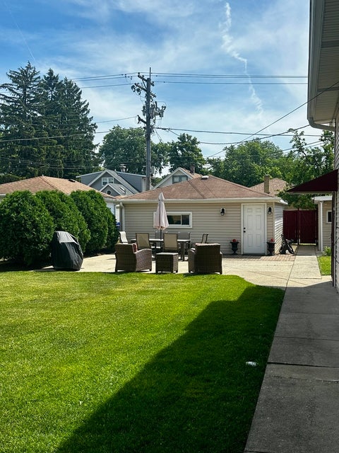 Tiny photo for 3147 Sunnyside Avenue, Brookfield, IL 60513 (MLS # 12662696)