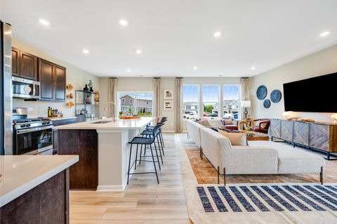 Tiny photo for 656 Cassia Court, Crystal Lake, IL 60012 (MLS # 12410375)