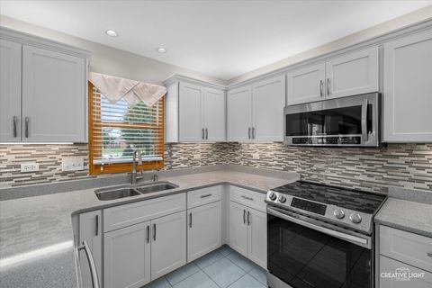 Tiny photo for 4816 Daggets Court, Naperville, IL 60564 (MLS # 12447979)