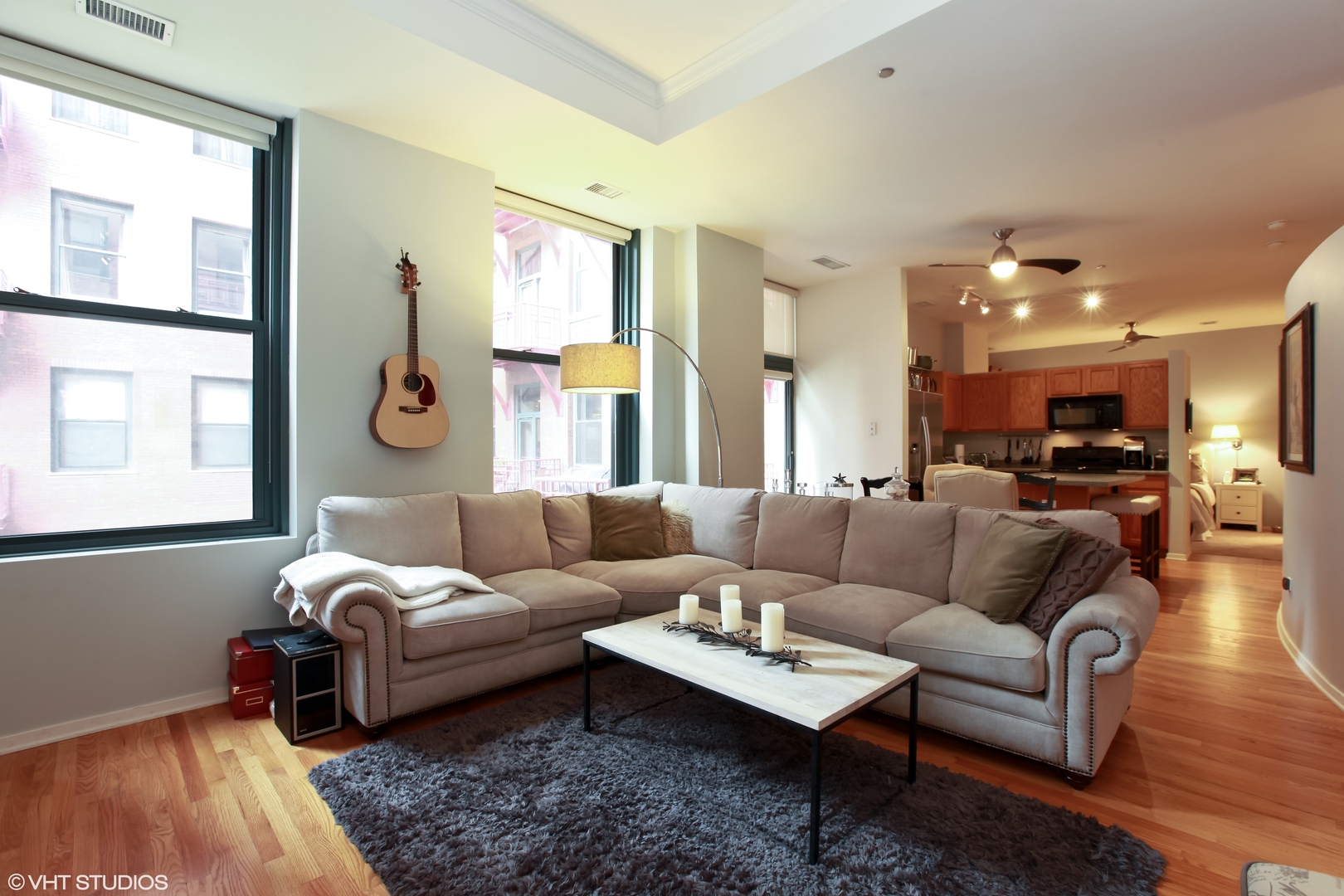 208 W WASHINGTON Street 706