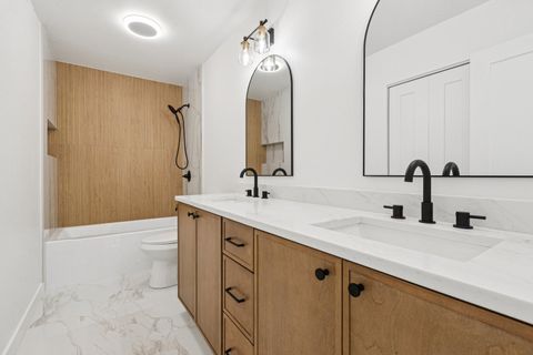 Tiny photo for 369 Mallard Lane, Sugar Grove, IL 60554 (MLS # 12485853)