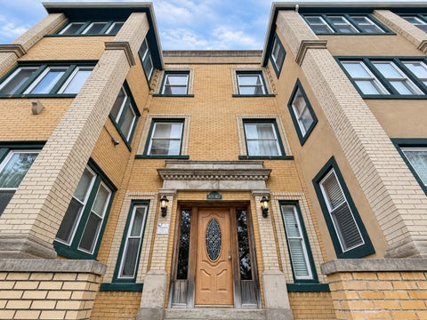 Tiny photo for 4825 S Prairie Avenue #4, Chicago, IL 60615 (MLS # 12756805)