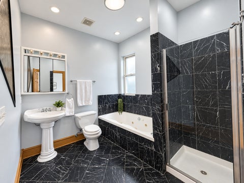 Tiny photo for 4825 S Prairie Avenue #4, Chicago, IL 60615 (MLS # 12756805)