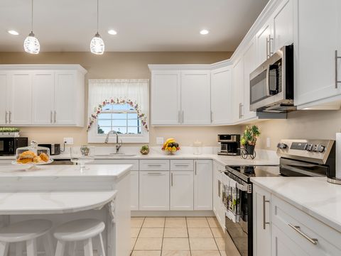 Tiny photo for 101 Bell Court, Oswego, IL 60543 (MLS # 12573583)