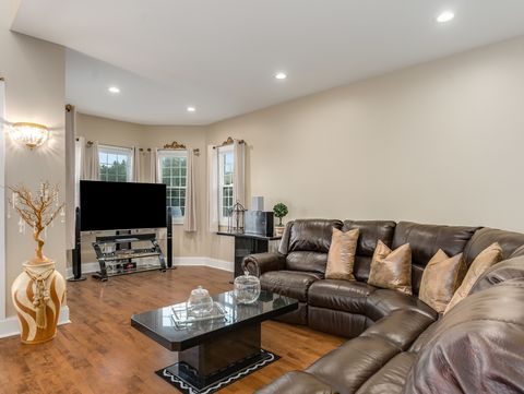 Tiny photo for 101 Bell Court, Oswego, IL 60543 (MLS # 12573583)