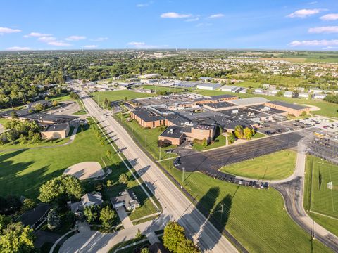 Tiny photo for 101 Bell Court, Oswego, IL 60543 (MLS # 12573583)